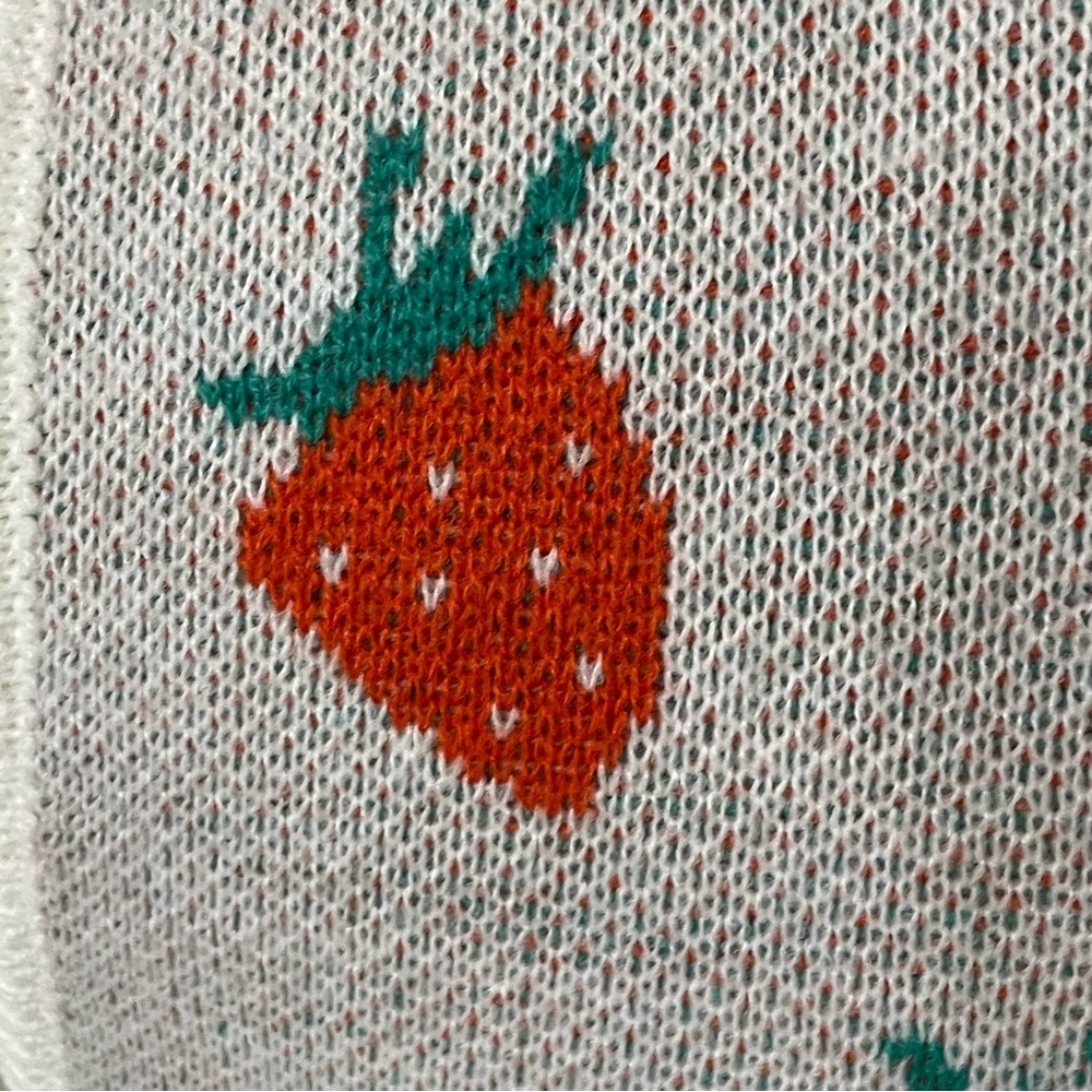 No Comment Strawberry Pattern Knit Vest - Picture 5 of 10